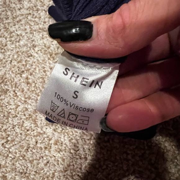 SHEIN tank - Picture 2 of 2